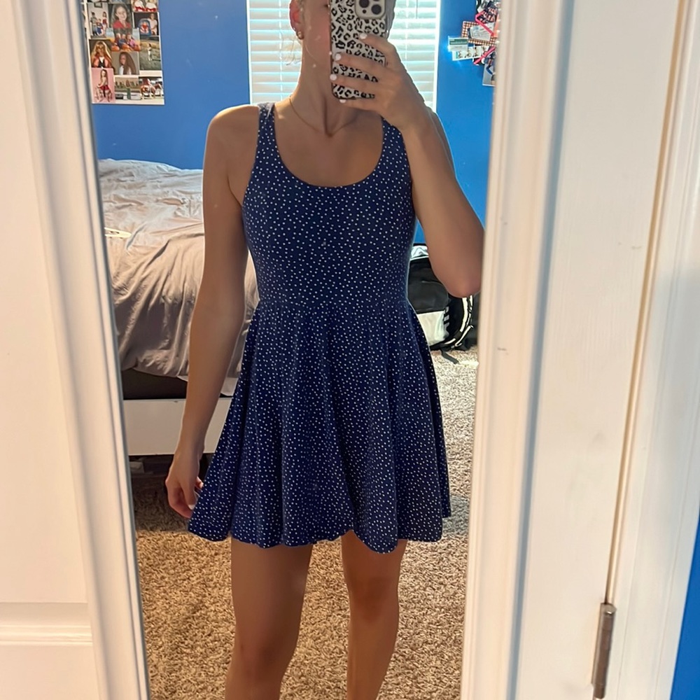 I’m selling this because it’s too short for my long legs